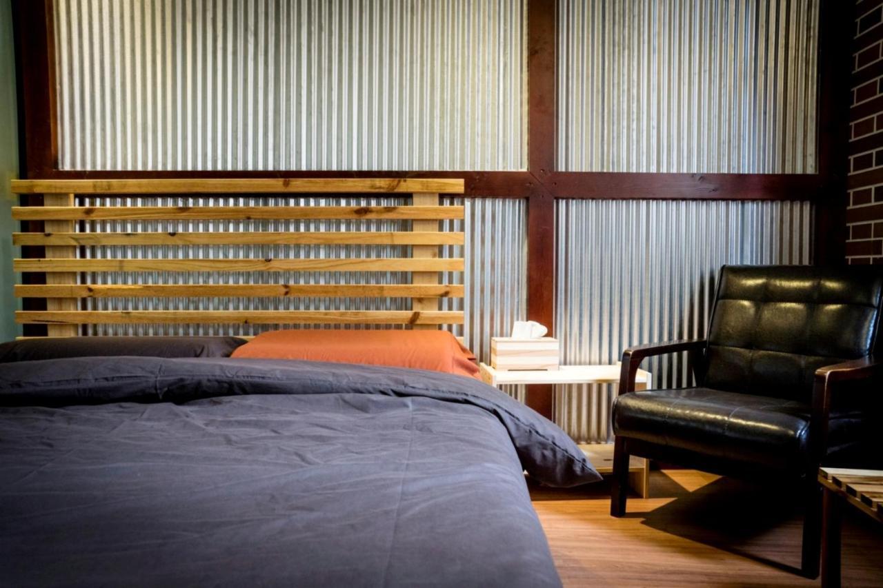 Hinoki Mansion Hostel Tainan Exterior photo
