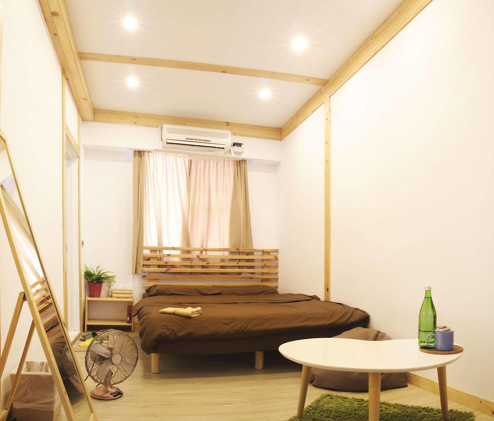 Hinoki Mansion Hostel Tainan Exterior photo