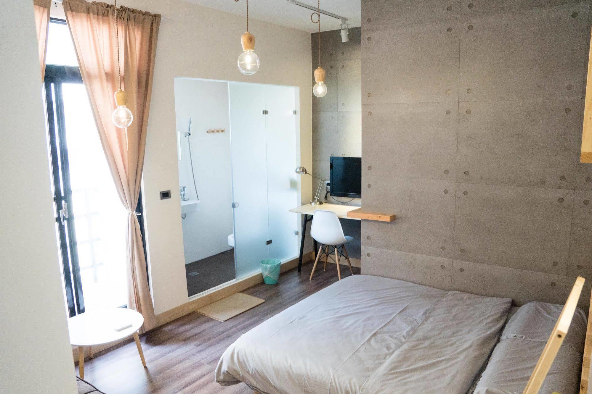Hinoki Mansion Hostel Tainan Exterior photo