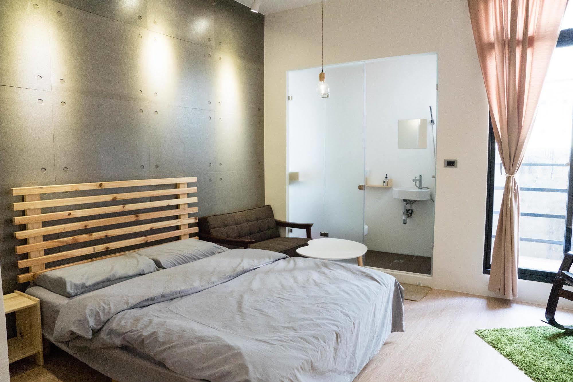 Hinoki Mansion Hostel Tainan Exterior photo