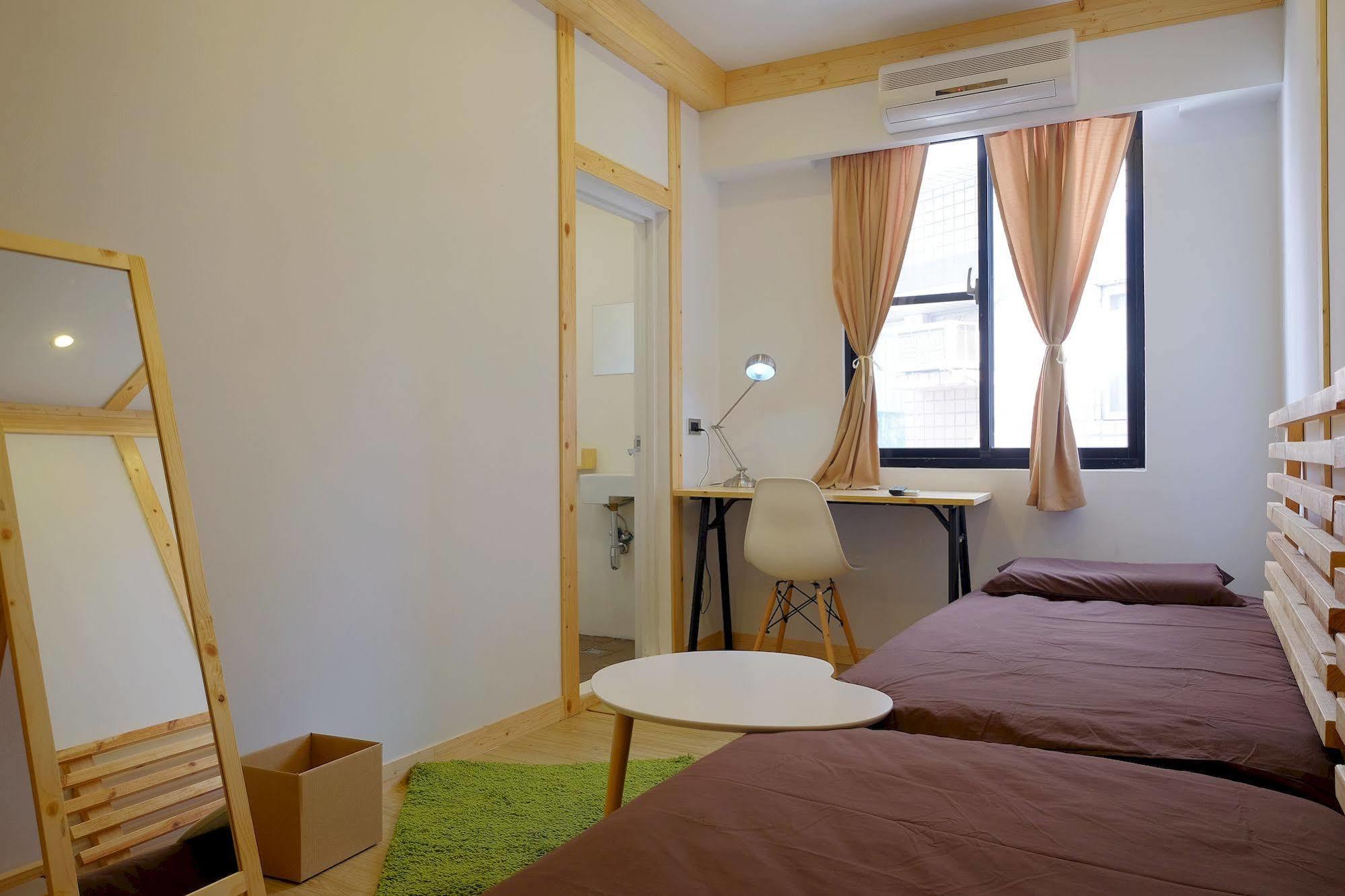 Hinoki Mansion Hostel Tainan Exterior photo