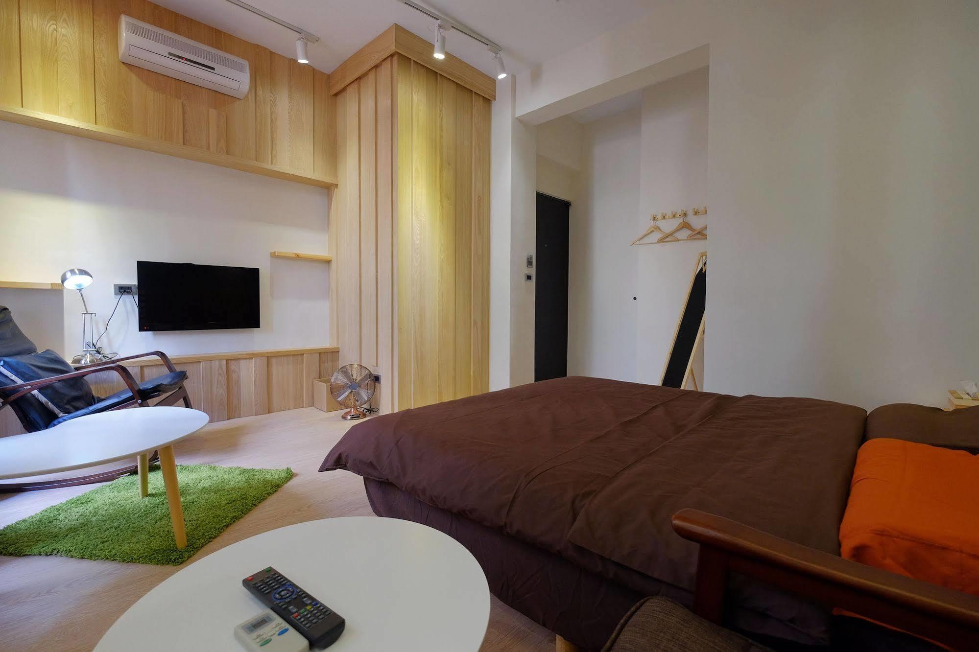 Hinoki Mansion Hostel Tainan Exterior photo
