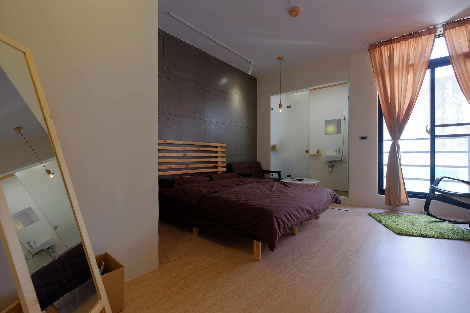 Hinoki Mansion Hostel Tainan Exterior photo