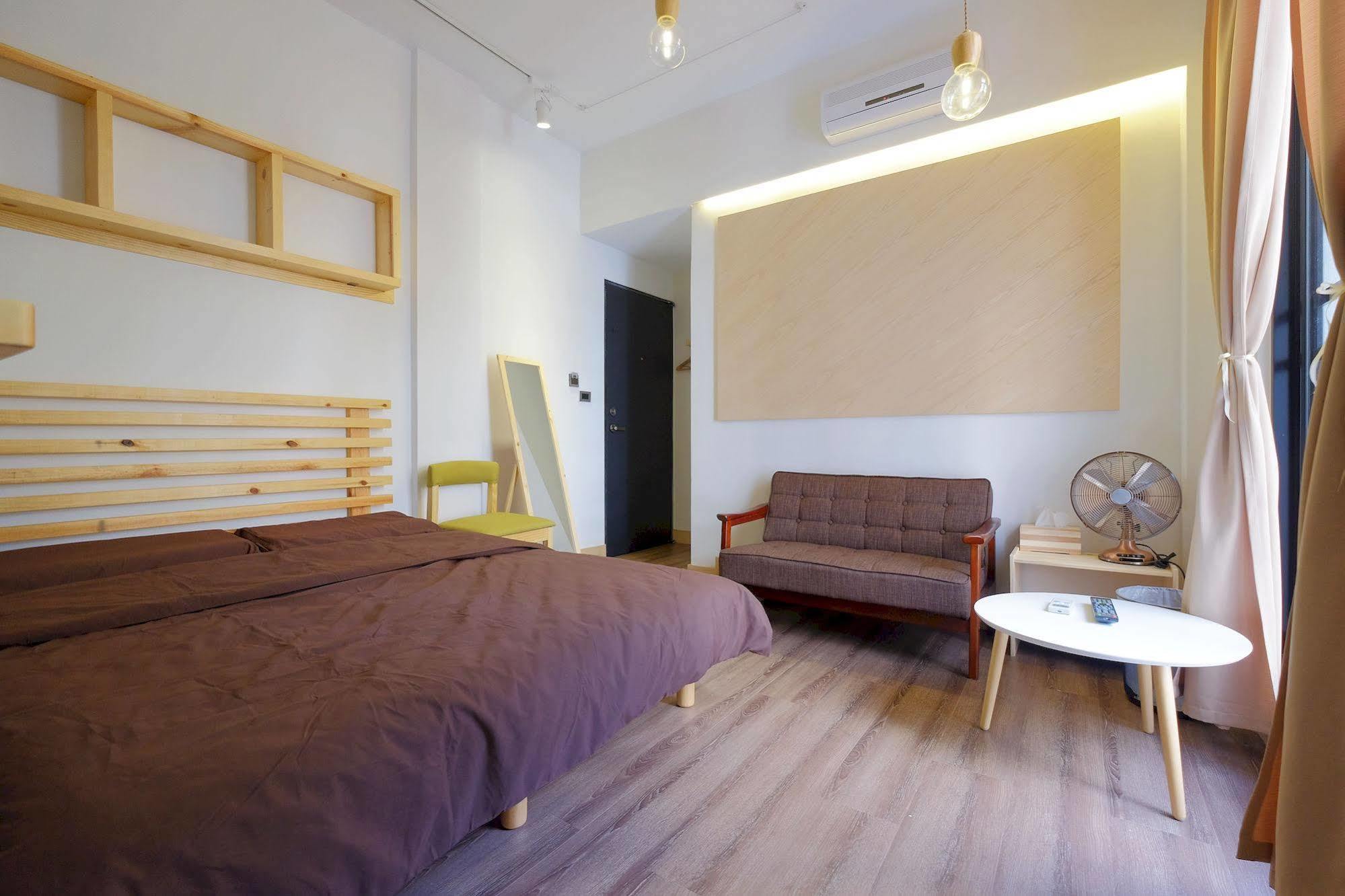 Hinoki Mansion Hostel Tainan Exterior photo